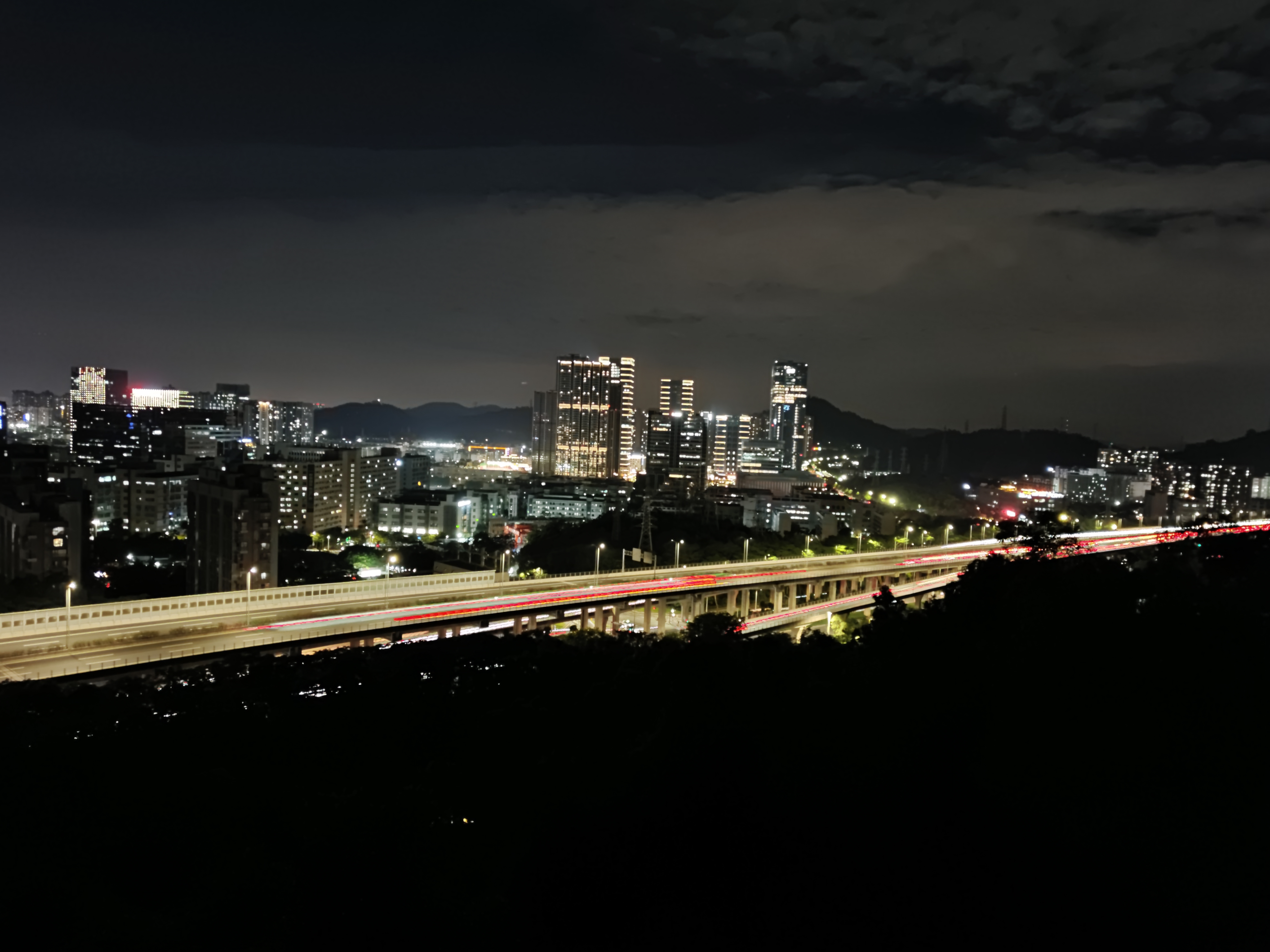 试着拍了长曝光…效果还不错？